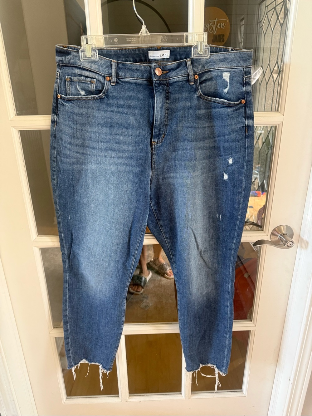 LOFT Distressed Cropped Ankle Jeans in Blue